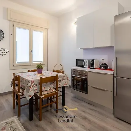 Casa Laura Comodissima Al Centro E Spiagge Lejlighed *